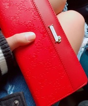 赤い長財布 の画像