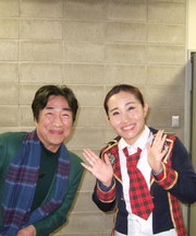 Dunhill の青のチェックのマフラーの画像