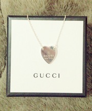 GUCCIのネックレスの画像