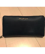 MURUAの黒の長財布の画像