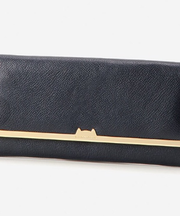 黒い革製の長財布(ツモリチサト)の画像