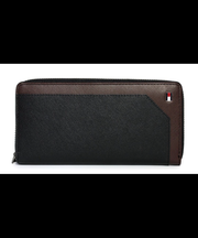 黒い革製の長財布の画像