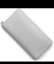 グレーの長財布の画像