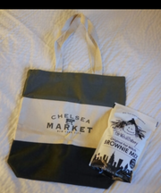 トートバッグ、財布、ルイヴィトン、筆箱、参考書、メガネの画像