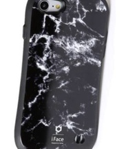 iPhone8本体スペースグレイの画像