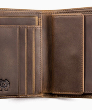 茶色の二つ折財布を落としましたの画像