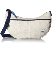 CHUMSの白い肩掛けかばんの画像