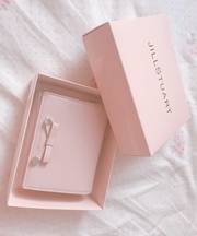 JILLSTUARTの二つ折り財布（ 薄いピンク ）の画像