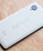 白のネクサス5(Nexus5)の画像