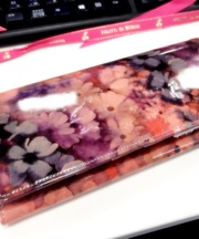 FRUTTI DI BOSCOの長財布 黒～ピンク～茶色の画像