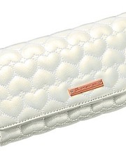 白いハート柄の長財布をなくしましたの画像