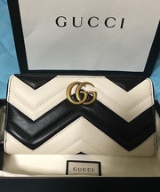 GUCCI長財布☆白黒☆ハートが描かれたもの。の画像