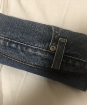 紺のデニムの財布の画像