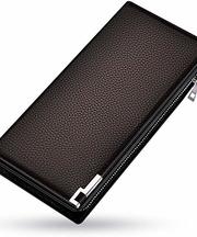 ブラウンの革の長財布       の画像