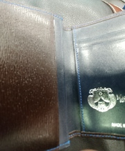 濃茶の長財布の画像