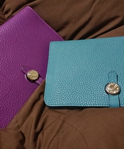 エルメスドゴン長財布ブルー。ブランドはパロディですの画像