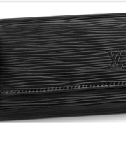 ルイヴィトンのキーケース(黒)の画像