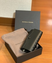 黒いキーケース(ボッテガ)の画像