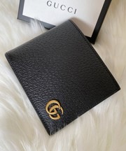 黒い財布を紛失しました。の画像