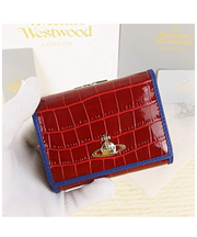 ヴィヴィアンウエストウッドの赤色の三つ折り財布の画像