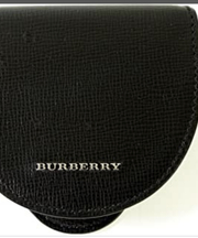 Burberryの黒いコインケースの画像