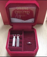 THE KISSのネックレスの画像