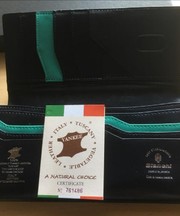 黒い革製の長財布　bianchiの画像