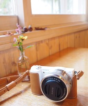 カメラケースキャメル色の画像