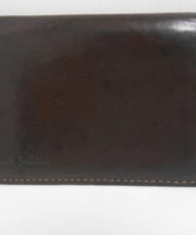 茶色のポール・スミスの定期入れの画像